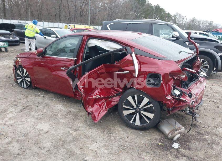 Photo 3 of 2022 Nissan Altima SV FWD (VIN 1N4BL4DV6NN417796)