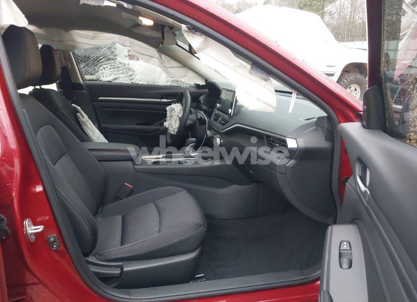 Photo 5 of 2022 Nissan Altima SV FWD (VIN 1N4BL4DV6NN417796)