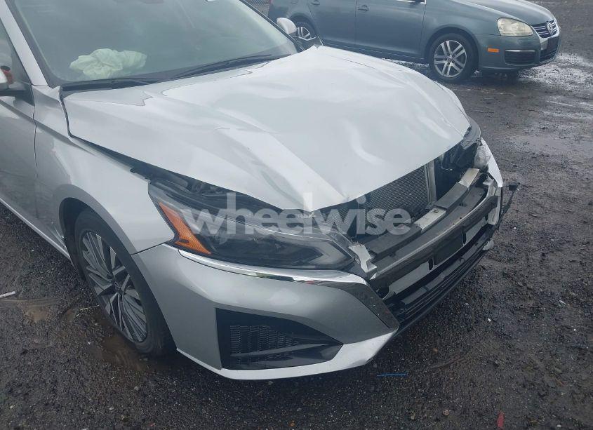 Photo 17 of 2023 Nissan Altima SV FWD (VIN 1N4BL4DV6PN300982)