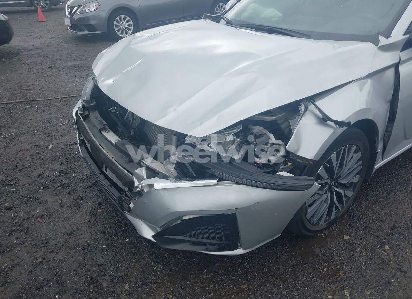 Photo 6 of 2023 Nissan Altima SV FWD (VIN 1N4BL4DV6PN300982)