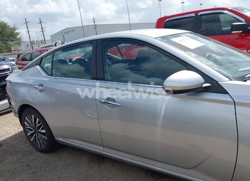 Photo 14 of 2023 Nissan Altima SV FWD (VIN 1N4BL4DV6PN373141)