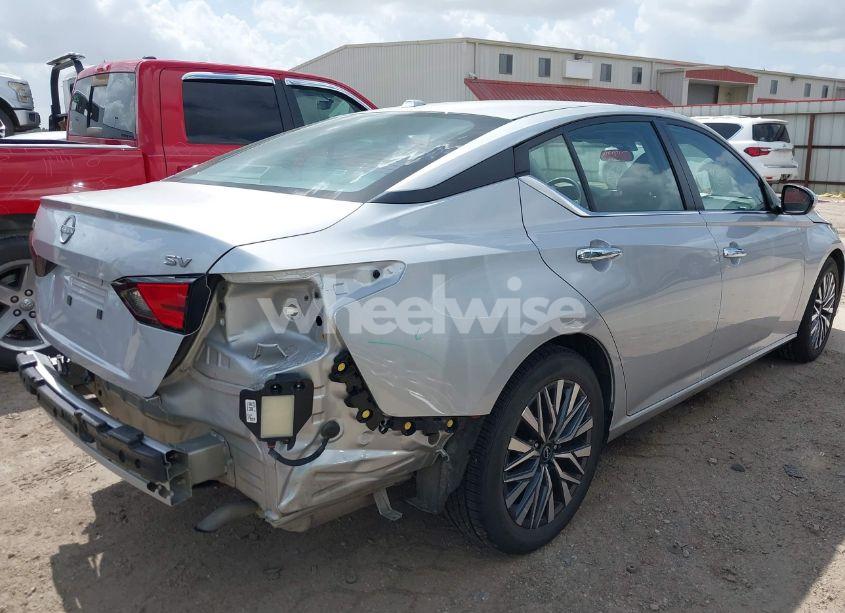 Photo 4 of 2023 Nissan Altima SV FWD (VIN 1N4BL4DV6PN373141)