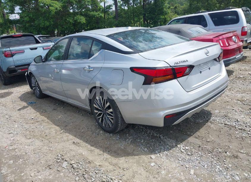 Photo 3 of 2023 Nissan Altima SV FWD (VIN 1N4BL4DV6PN373754)