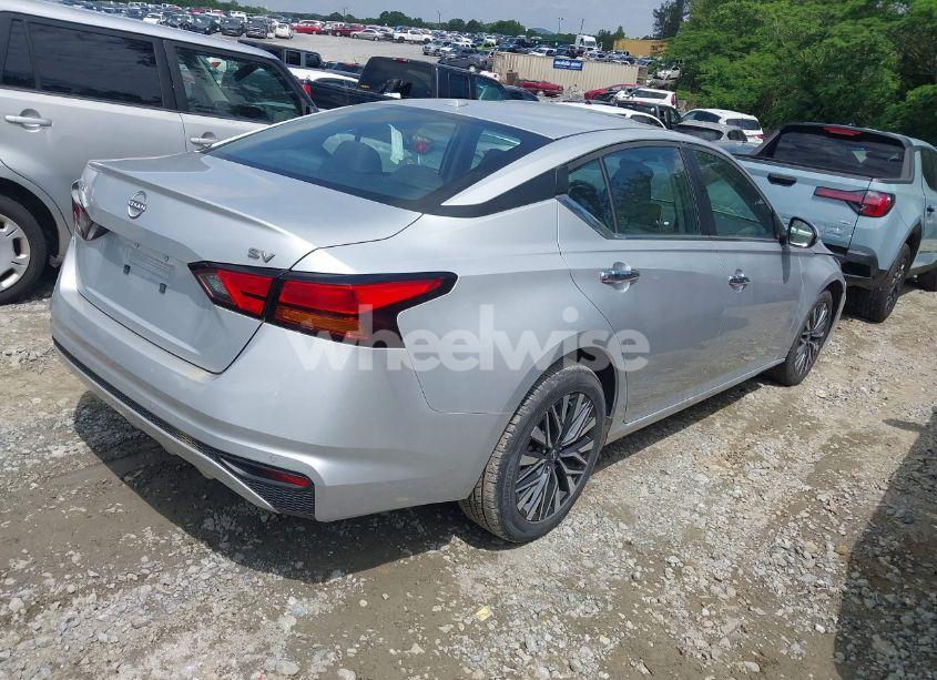 Photo 4 of 2023 Nissan Altima SV FWD (VIN 1N4BL4DV6PN373754)
