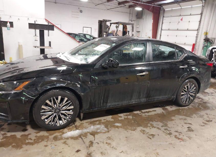 Photo 14 of 2024 Nissan Altima SV FWD (VIN 1N4BL4DV6RN306736)