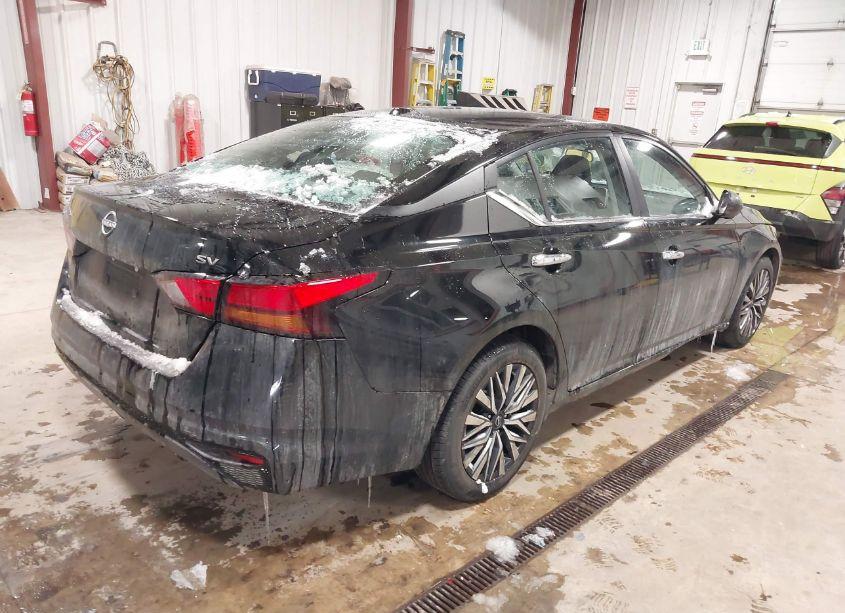 Photo 4 of 2024 Nissan Altima SV FWD (VIN 1N4BL4DV6RN306736)