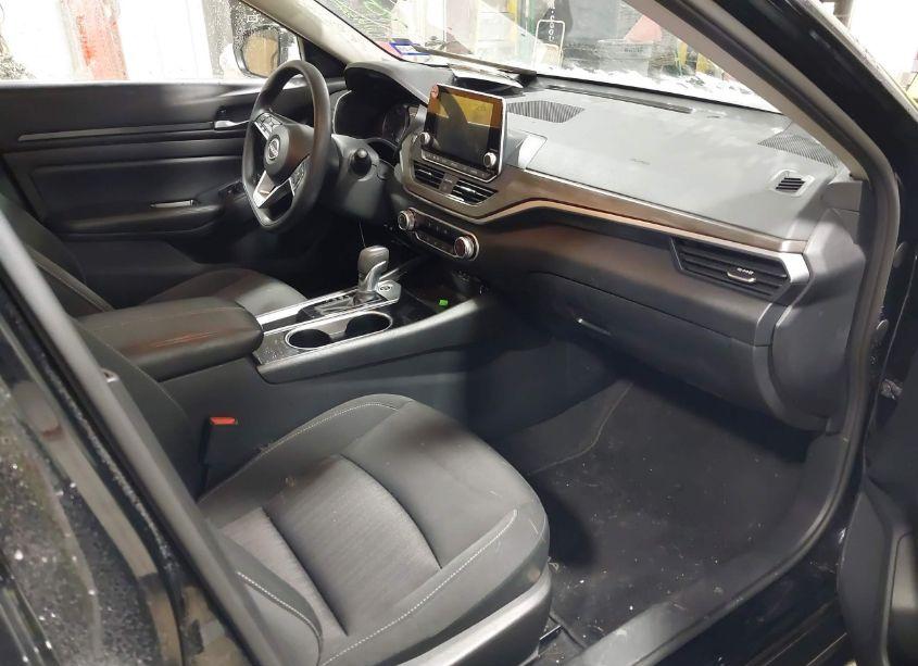 Photo 5 of 2024 Nissan Altima SV FWD (VIN 1N4BL4DV6RN306736)