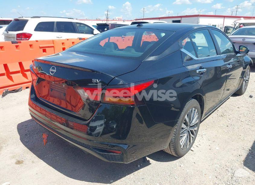 Photo 4 of 2024 Nissan Altima SV FWD (VIN 1N4BL4DV6RN325156)