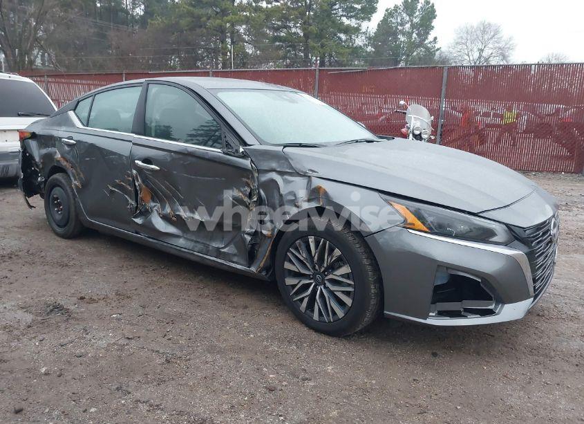 2024 Nissan Altima SV FWD (VIN 1N4BL4DV6RN333189) main photo