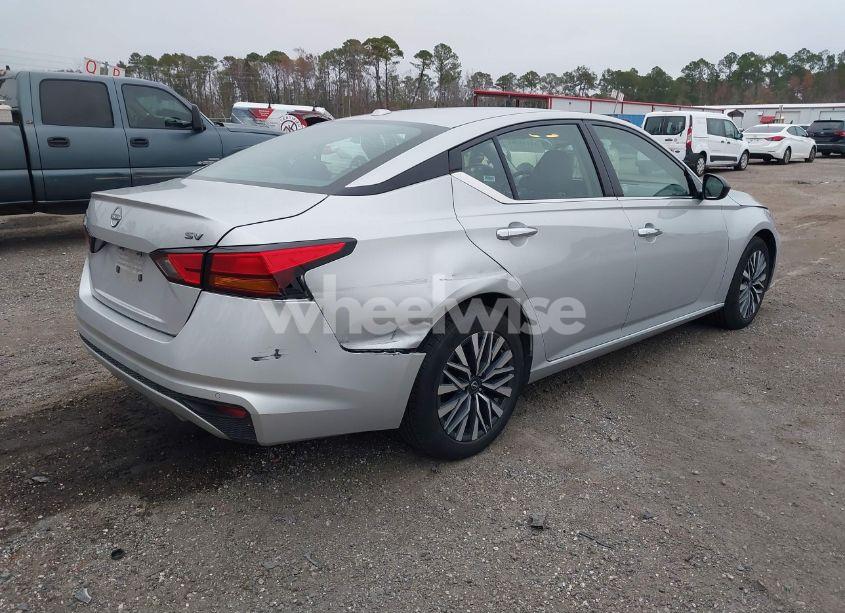 Photo 4 of 2024 Nissan Altima SV FWD (VIN 1N4BL4DV6RN341065)