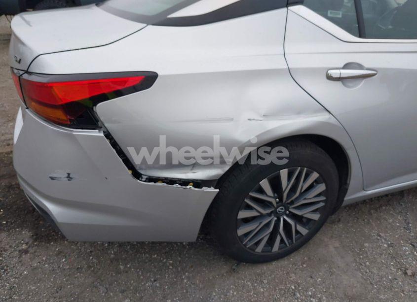 Photo 6 of 2024 Nissan Altima SV FWD (VIN 1N4BL4DV6RN341065)