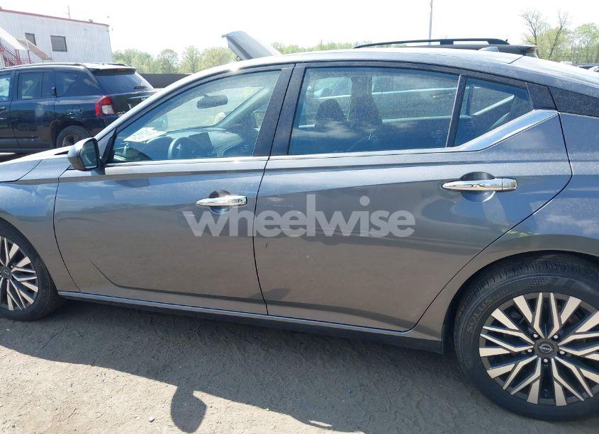 Photo 14 of 2024 Nissan Altima SV FWD (VIN 1N4BL4DV6RN354978)