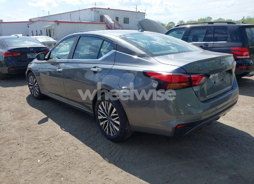 Photo 3 of 2024 Nissan Altima SV FWD (VIN 1N4BL4DV6RN354978)