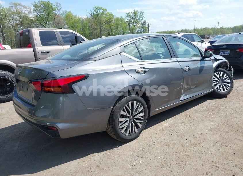 Photo 4 of 2024 Nissan Altima SV FWD (VIN 1N4BL4DV6RN354978)