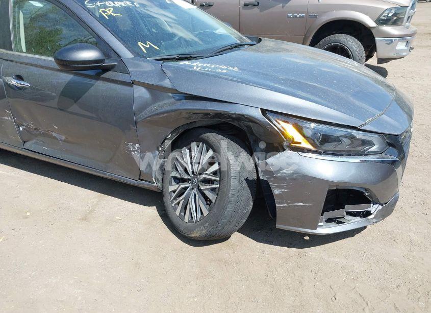 Photo 6 of 2024 Nissan Altima SV FWD (VIN 1N4BL4DV6RN354978)