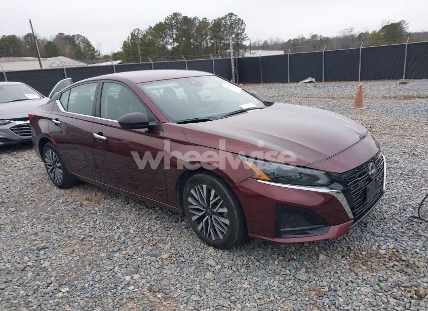 2024 Nissan Altima SV FWD (VIN 1N4BL4DV6RN356973) main photo