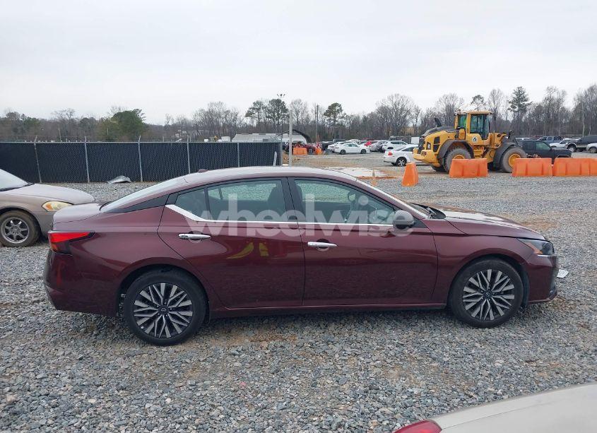 Photo 14 of 2024 Nissan Altima SV FWD (VIN 1N4BL4DV6RN356973)