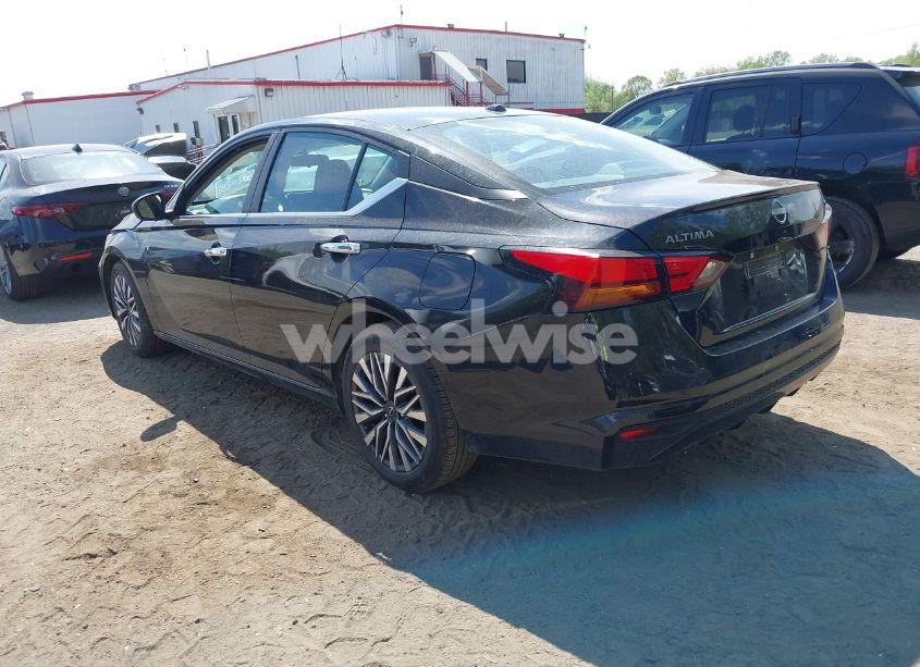 Photo 3 of 2024 Nissan Altima SV FWD (VIN 1N4BL4DV6RN365012)