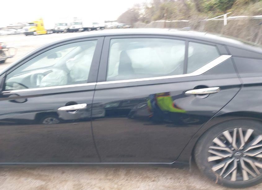 Photo 13 of 2024 Nissan Altima SV FWD (VIN 1N4BL4DV6RN377371)