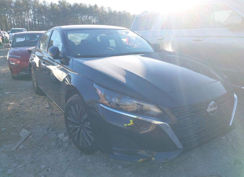 2024 Nissan Altima SV FWD (VIN 1N4BL4DV6RN377788) main photo