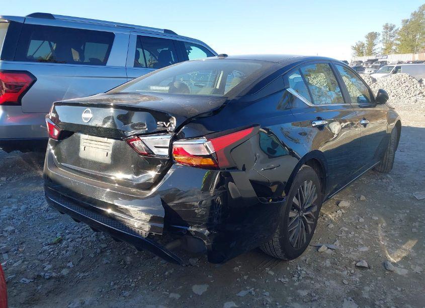 Photo 4 of 2024 Nissan Altima SV FWD (VIN 1N4BL4DV6RN377788)