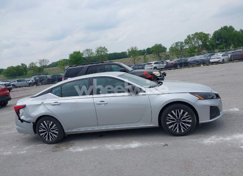 Photo 13 of 2024 Nissan Altima SV FWD (VIN 1N4BL4DV6RN378844)