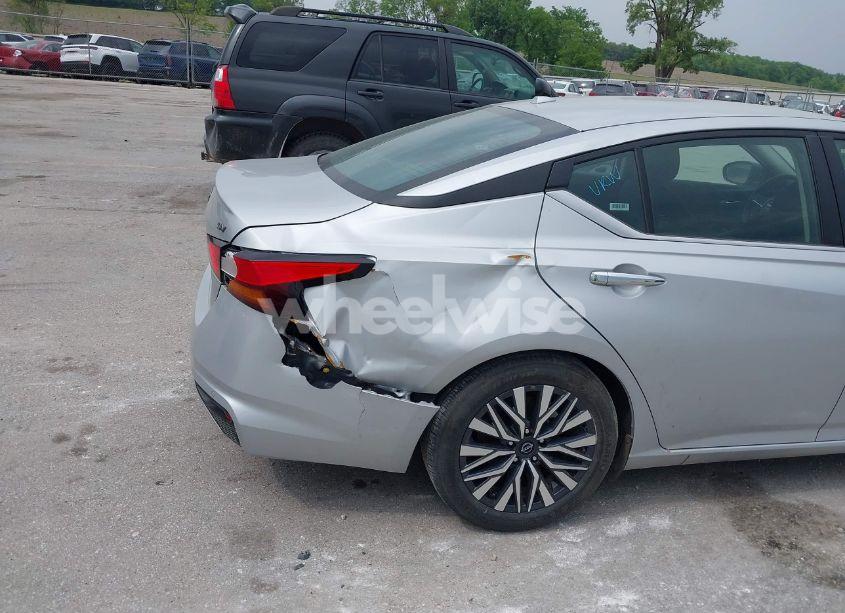 Photo 6 of 2024 Nissan Altima SV FWD (VIN 1N4BL4DV6RN378844)