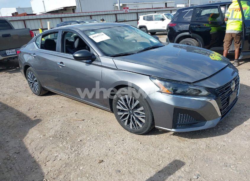 2024 Nissan Altima SV FWD (VIN 1N4BL4DV6RN381159) main photo