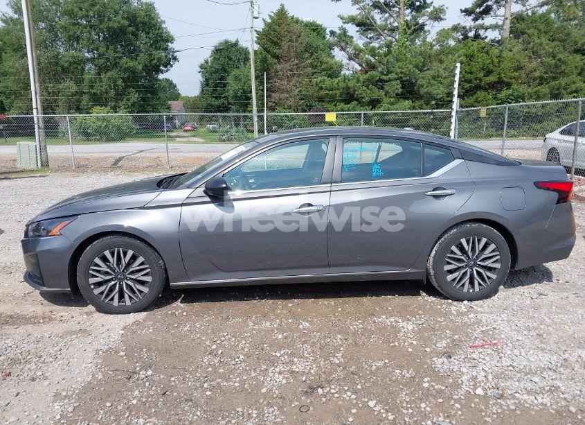 Photo 14 of 2024 Nissan Altima SV FWD (VIN 1N4BL4DV6RN430442)