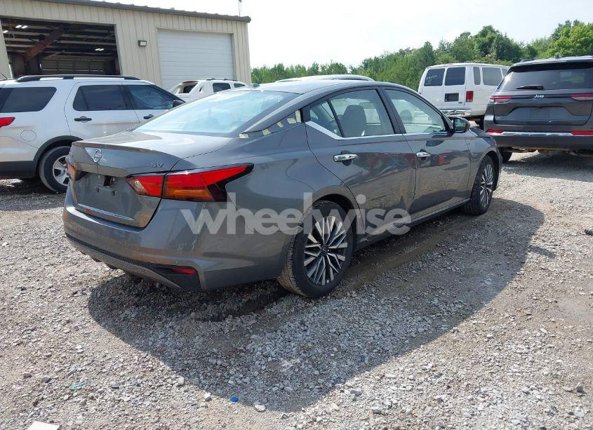 Photo 4 of 2024 Nissan Altima SV FWD (VIN 1N4BL4DV6RN430442)