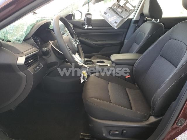 Photo 3 of 2025 NISSAN ALTIMA SV (VIN 1N4BL4DV6SN302367)