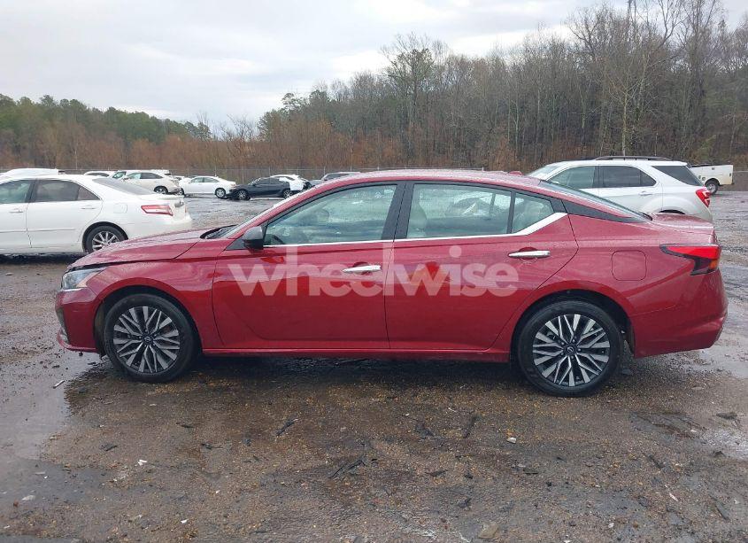 Photo 14 of 2025 Nissan Altima SV FWD (VIN 1N4BL4DV6SN307794)