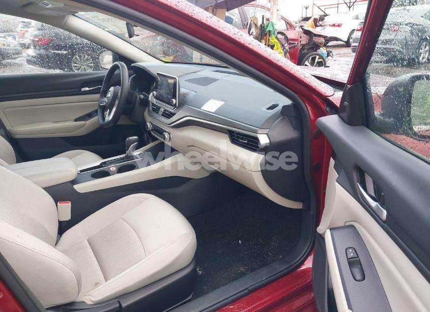 Photo 5 of 2025 Nissan Altima SV FWD (VIN 1N4BL4DV6SN307794)