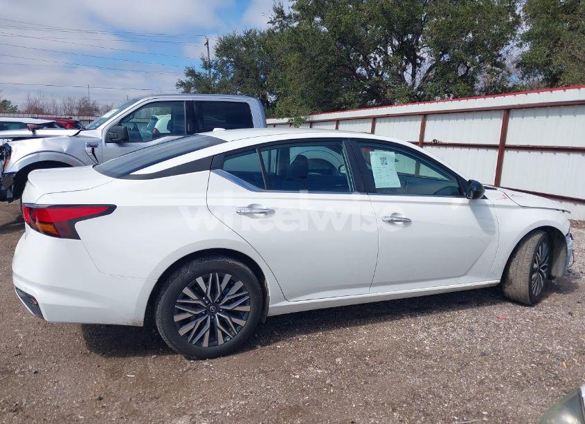 Photo 14 of 2025 Nissan Altima SV FWD (VIN 1N4BL4DV6SN313823)