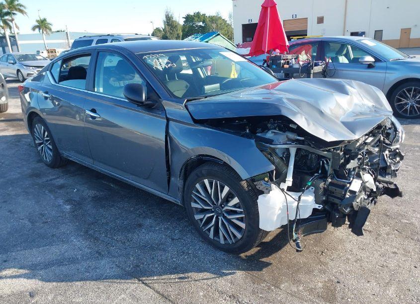 2025 Nissan Altima SV FWD (VIN 1N4BL4DV6SN341279) main photo