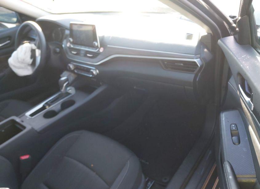 Photo 5 of 2025 Nissan Altima SV FWD (VIN 1N4BL4DV6SN341279)