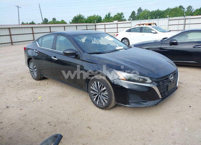 2025 Nissan Altima SV FWD (VIN 1N4BL4DV6SN360575) main photo