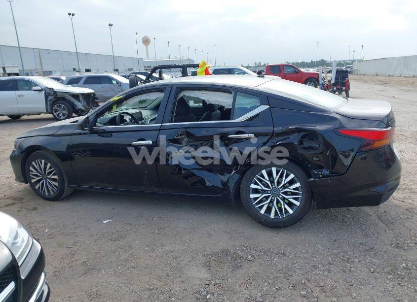 Photo 14 of 2025 Nissan Altima SV FWD (VIN 1N4BL4DV6SN360575)