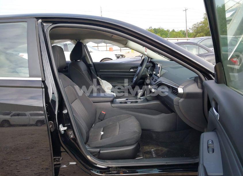 Photo 5 of 2025 Nissan Altima SV FWD (VIN 1N4BL4DV6SN360575)