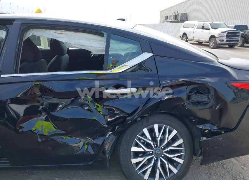 Photo 6 of 2025 Nissan Altima SV FWD (VIN 1N4BL4DV6SN360575)