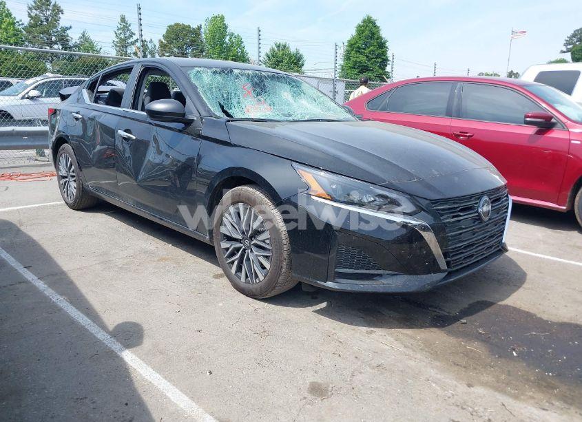 2025 Nissan Altima SV FWD (VIN 1N4BL4DV6SN377960) main photo