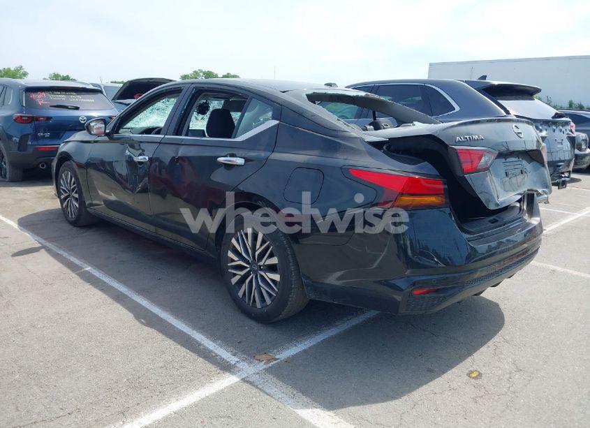 Photo 3 of 2025 Nissan Altima SV FWD (VIN 1N4BL4DV6SN377960)