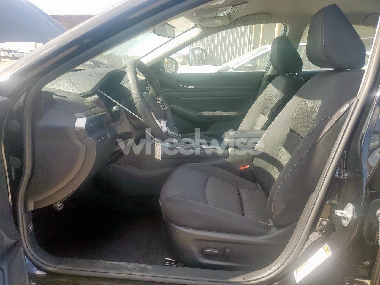 Photo 7 of 2025 NISSAN ALTIMA SV (VIN 1N4BL4DV6SN384942)