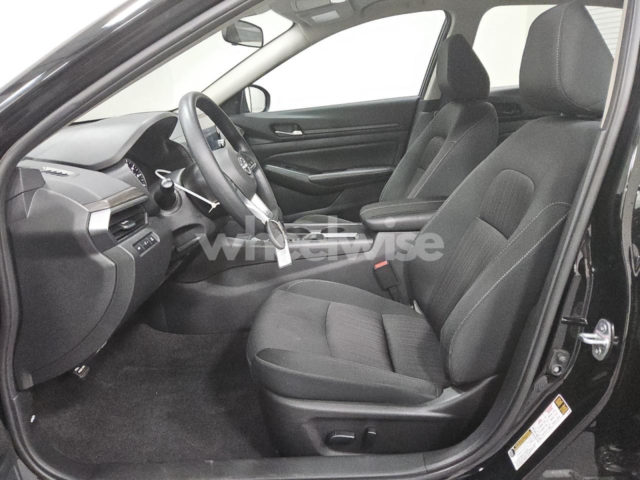 Photo 7 of 2025 NISSAN ALTIMA SV (VIN 1N4BL4DV6SN385637)