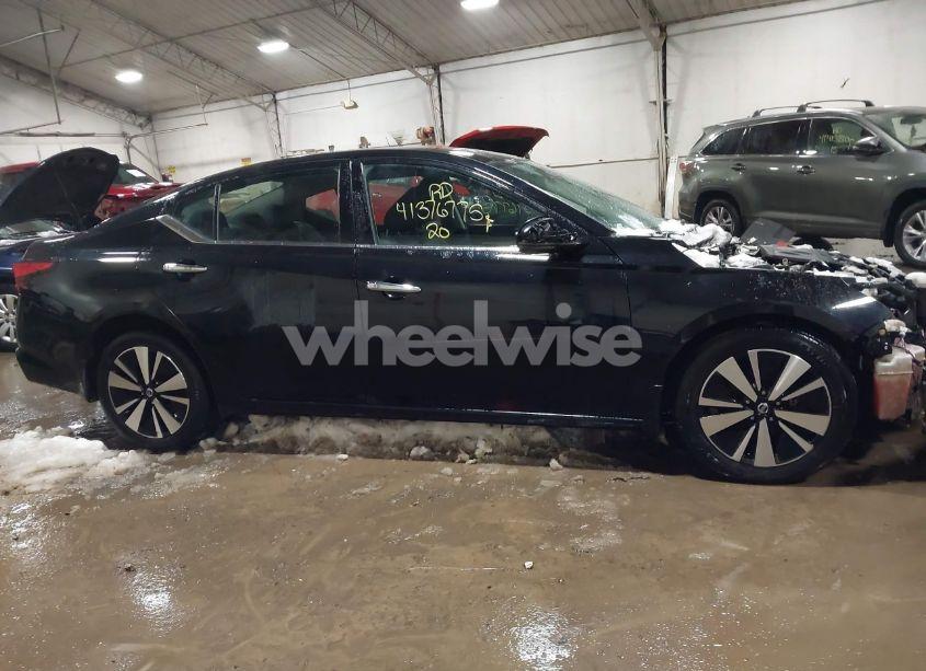 Photo 13 of 2020 Nissan Altima SV FWD (VIN 1N4BL4DV7LC127723)