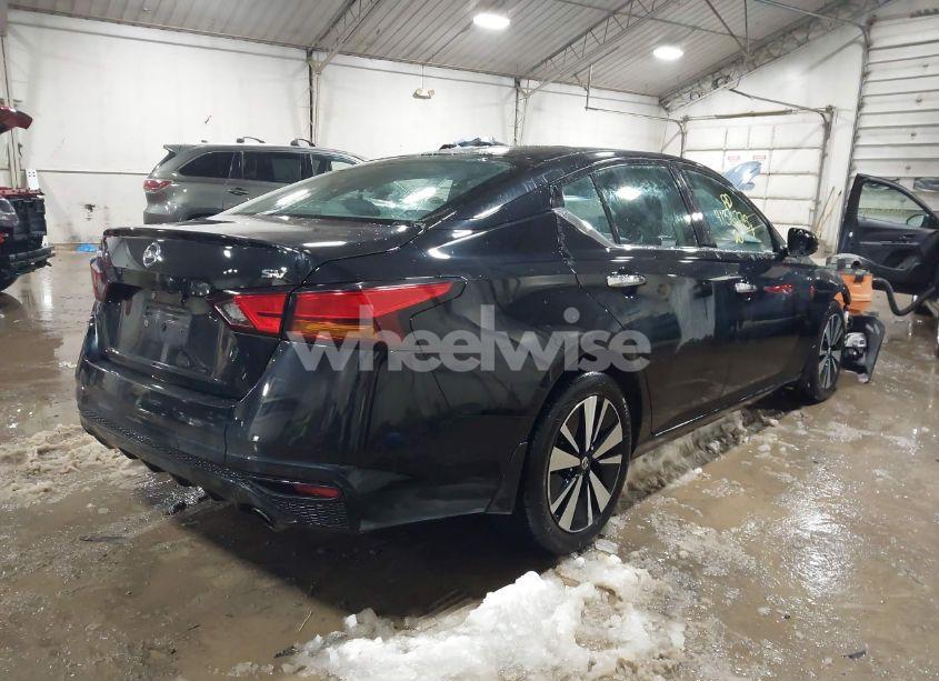 Photo 4 of 2020 Nissan Altima SV FWD (VIN 1N4BL4DV7LC127723)