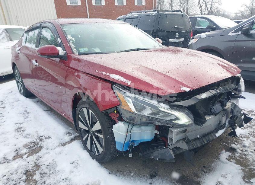 2021 Nissan Altima SV FWD (VIN 1N4BL4DV7MN315521) main photo