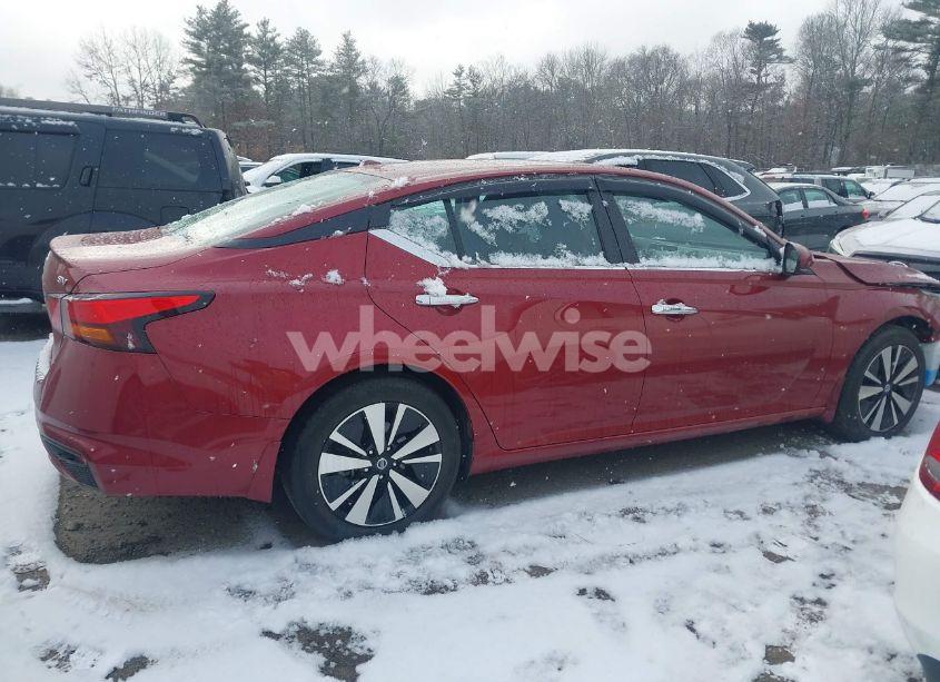 Photo 13 of 2021 Nissan Altima SV FWD (VIN 1N4BL4DV7MN315521)