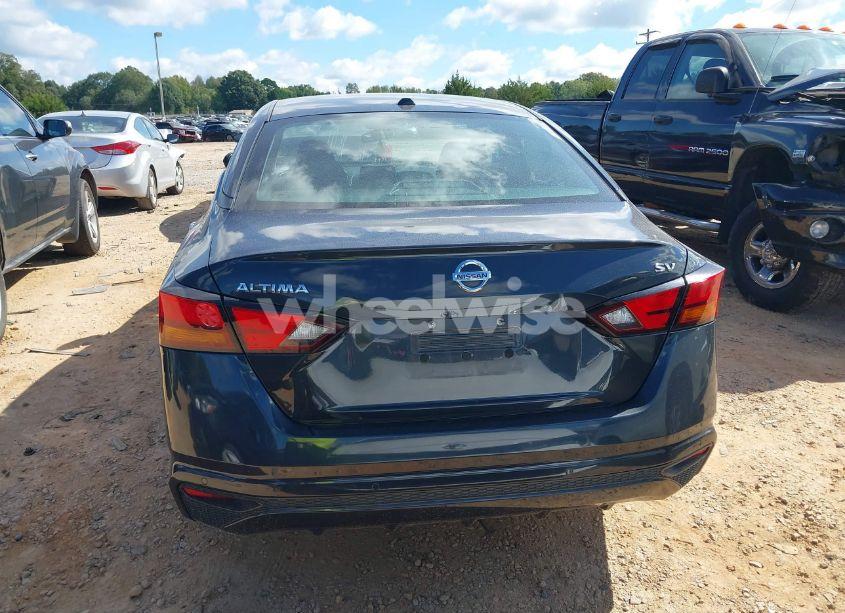 Photo 16 of 2021 Nissan Altima SV FWD (VIN 1N4BL4DV7MN325871)