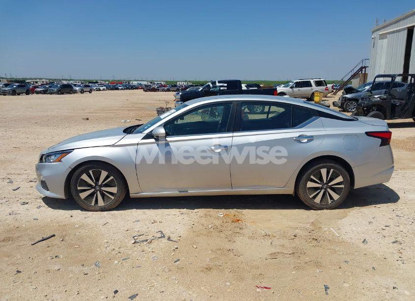 Photo 14 of 2021 Nissan Altima SV FWD (VIN 1N4BL4DV7MN335798)